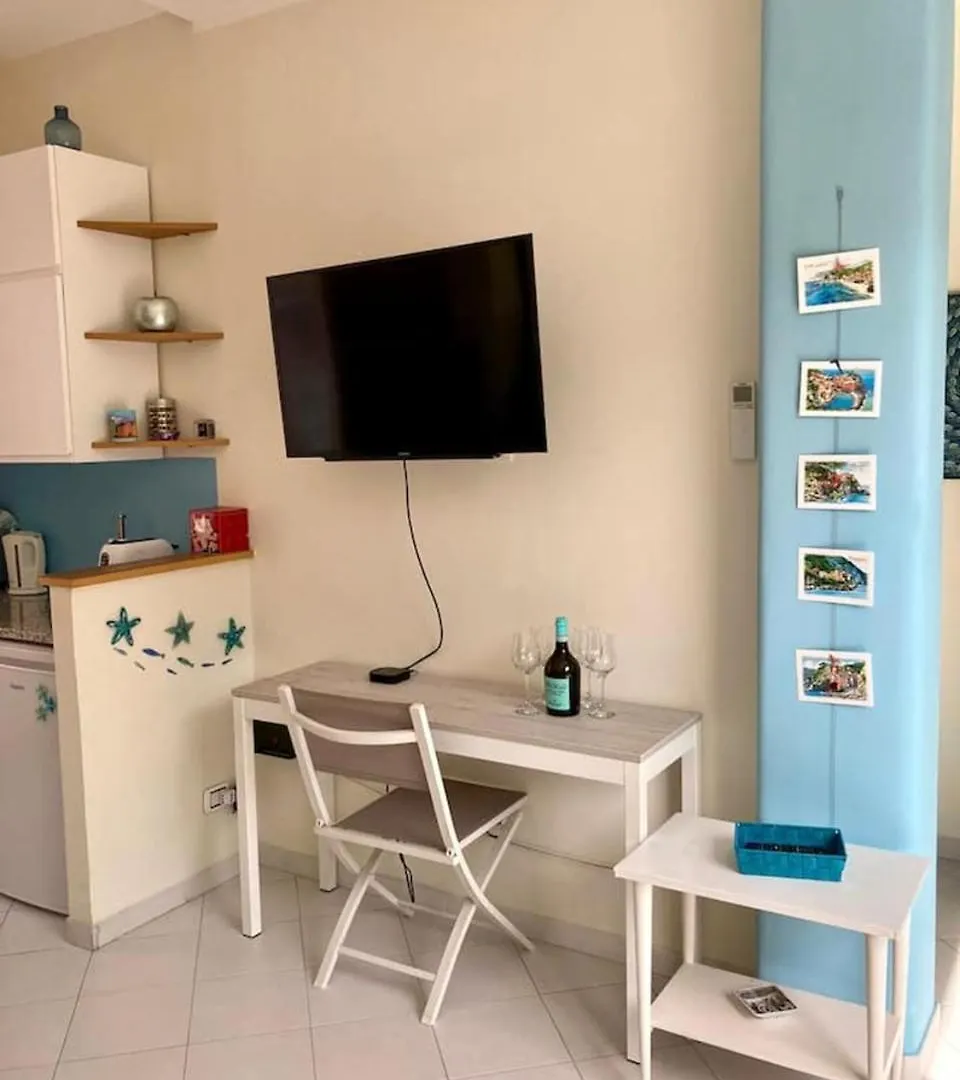 Nives Cosy Apartment Monterosso al Mare 0*,  Itálie